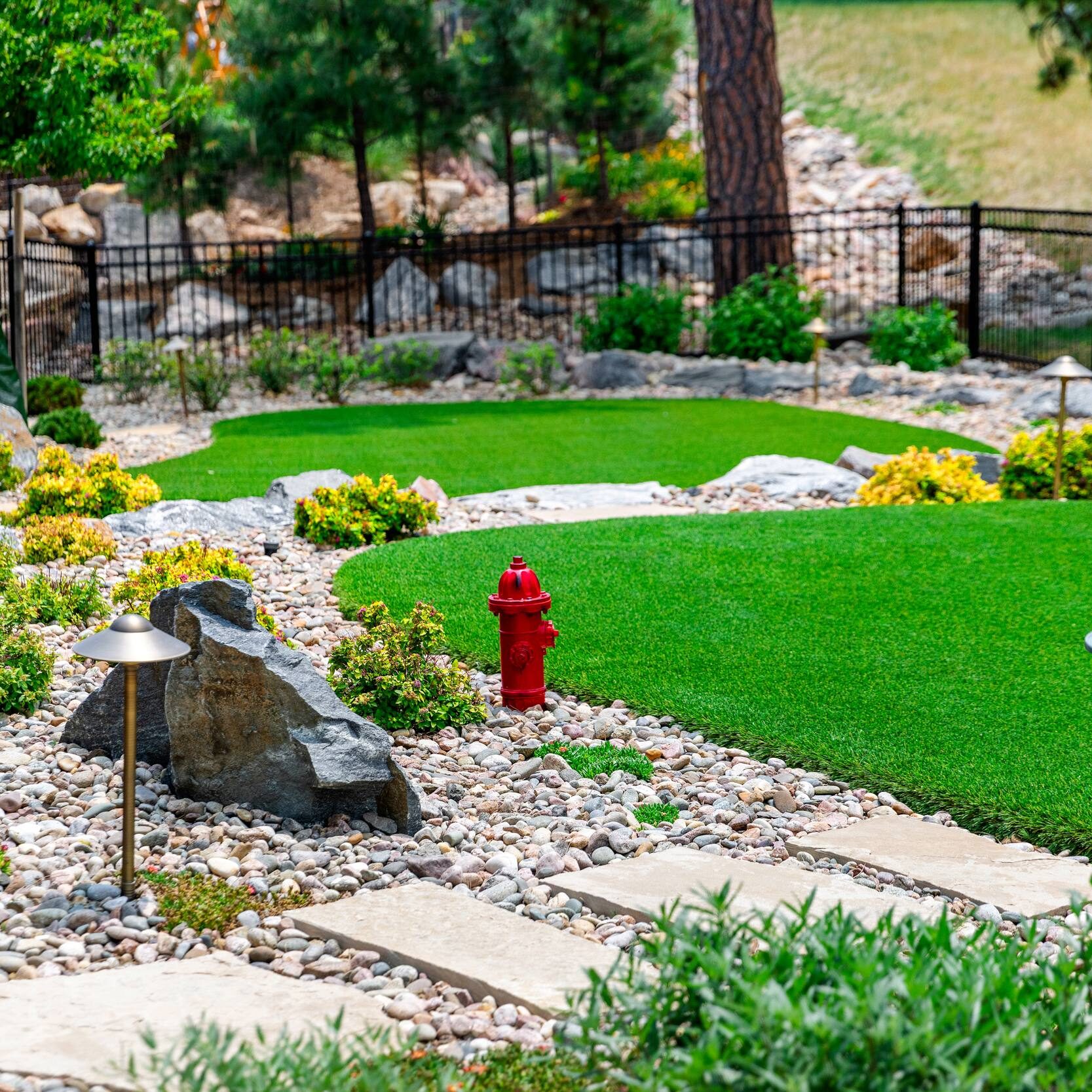 Stone&Flower_Hanlon_0014_WS